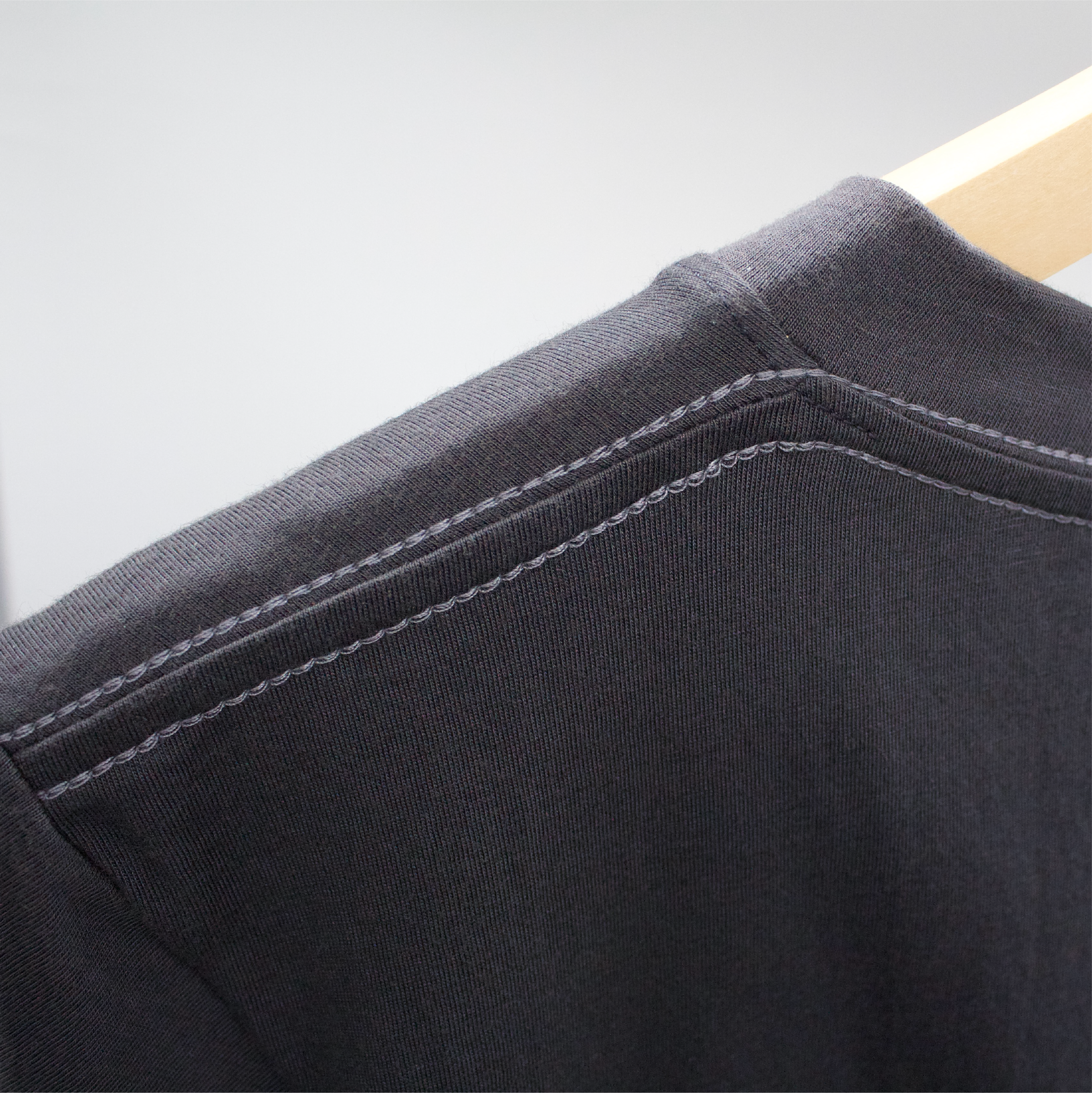 EVCLA - Women's V-Neck - Dew Drop - Natural