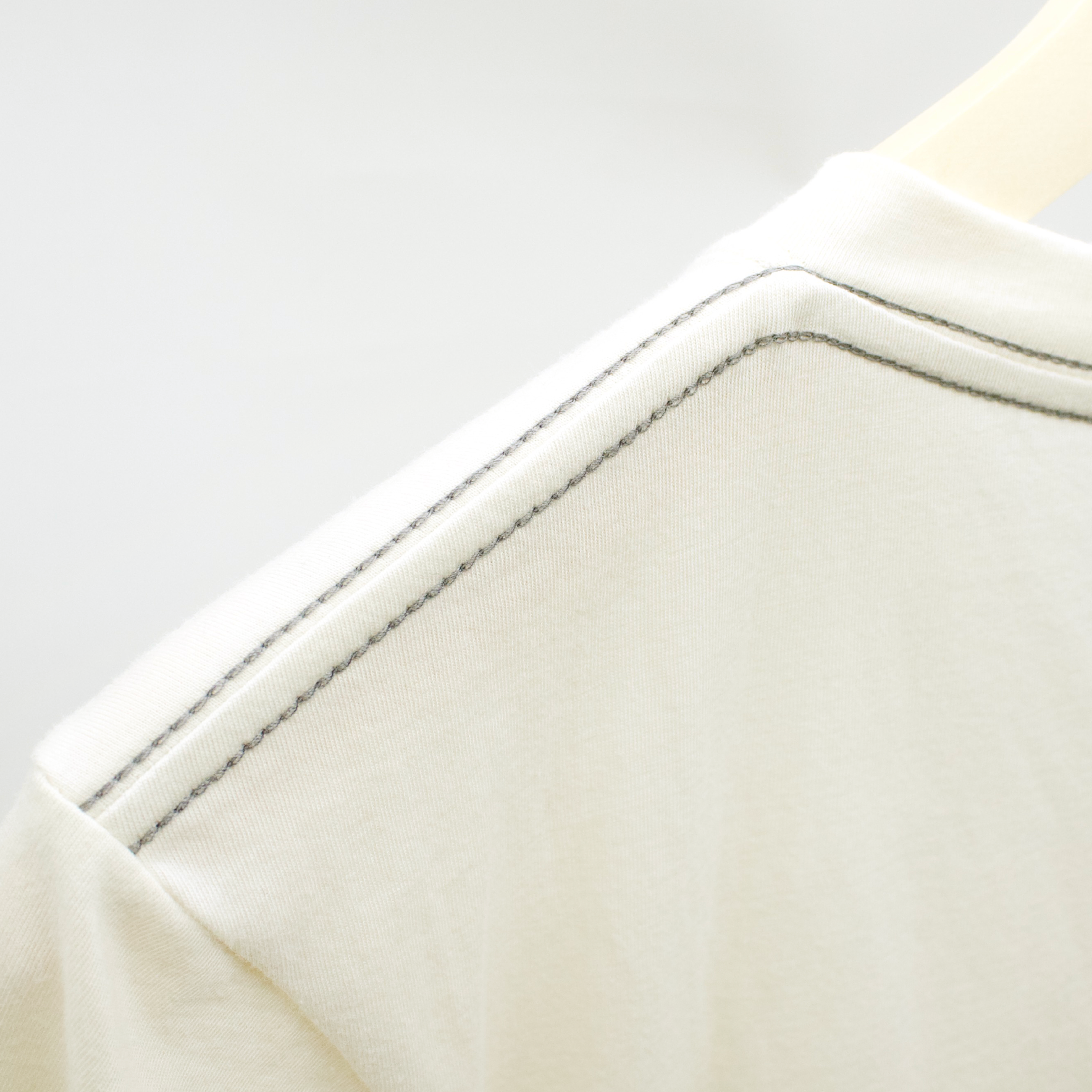 EVCLA - Women's V-Neck - Dew Drop - Natural