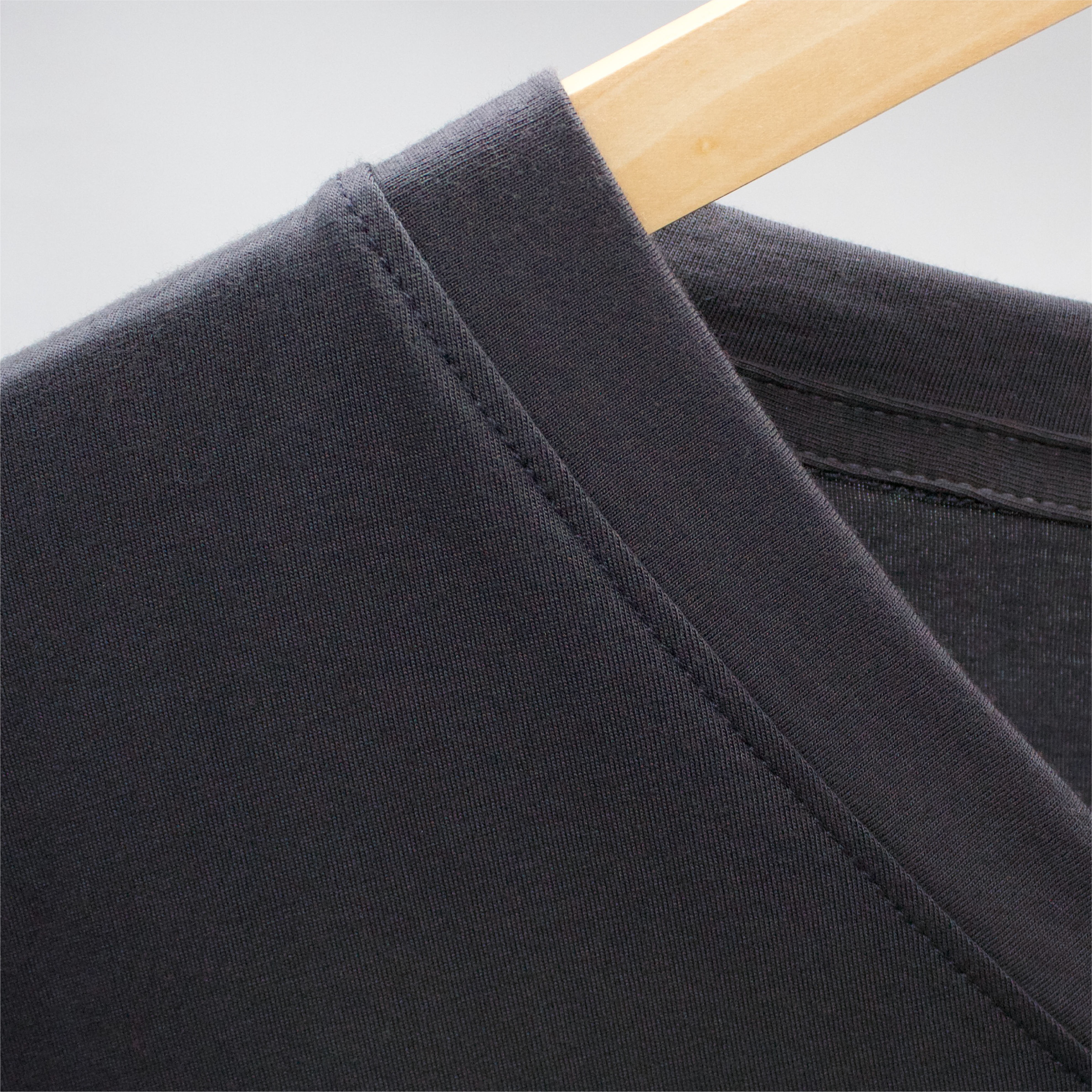 EVCLA - Women's V-Neck - Dew Drop - Natural